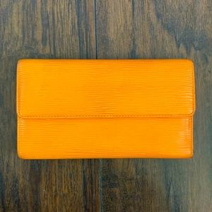 louis vuitton epi porte tresor international wallet